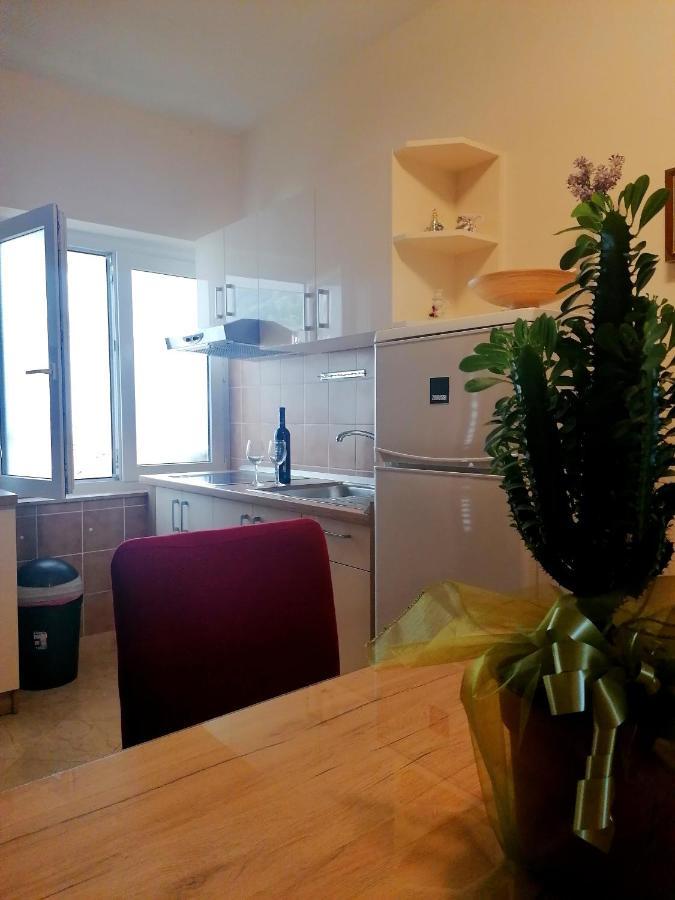Apartments Melinda Baška Voda Kültér fotó