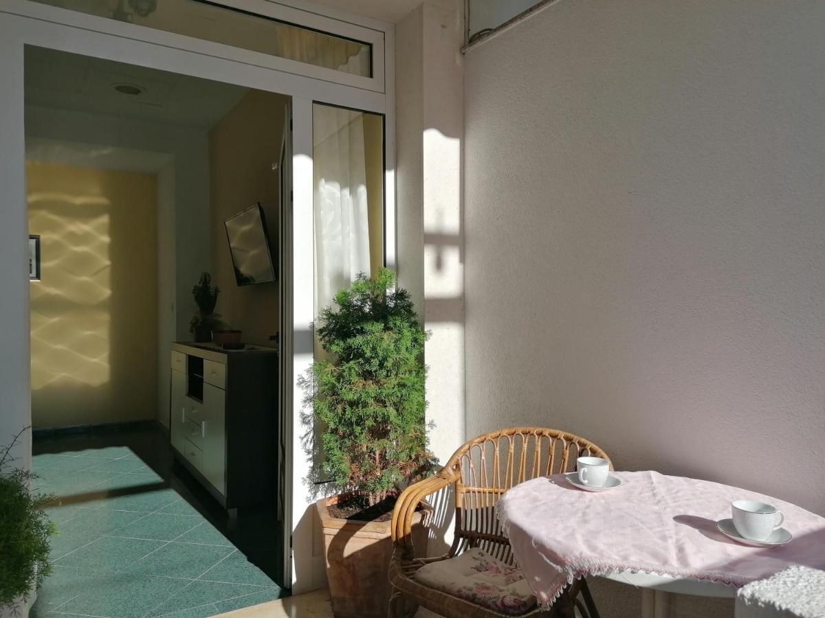 Apartments Melinda Baška Voda Kültér fotó