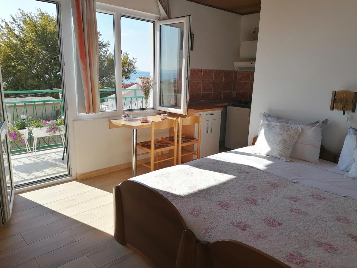 Apartments Melinda Baška Voda Kültér fotó